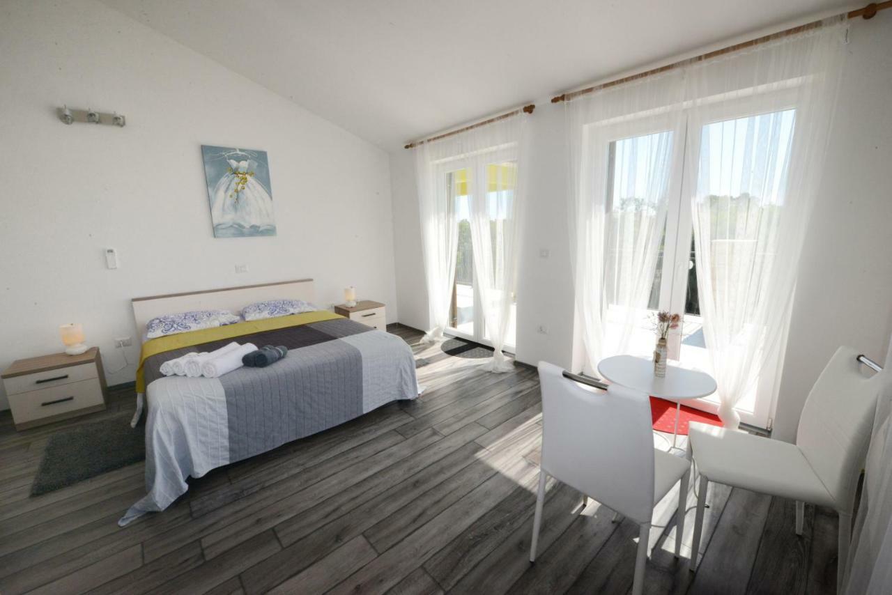 Villa Kontesici 14 Zelena Laguna 外观 照片