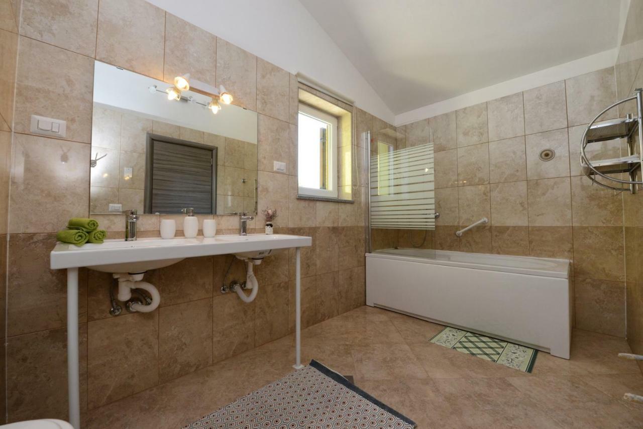 Villa Kontesici 14 Zelena Laguna 外观 照片