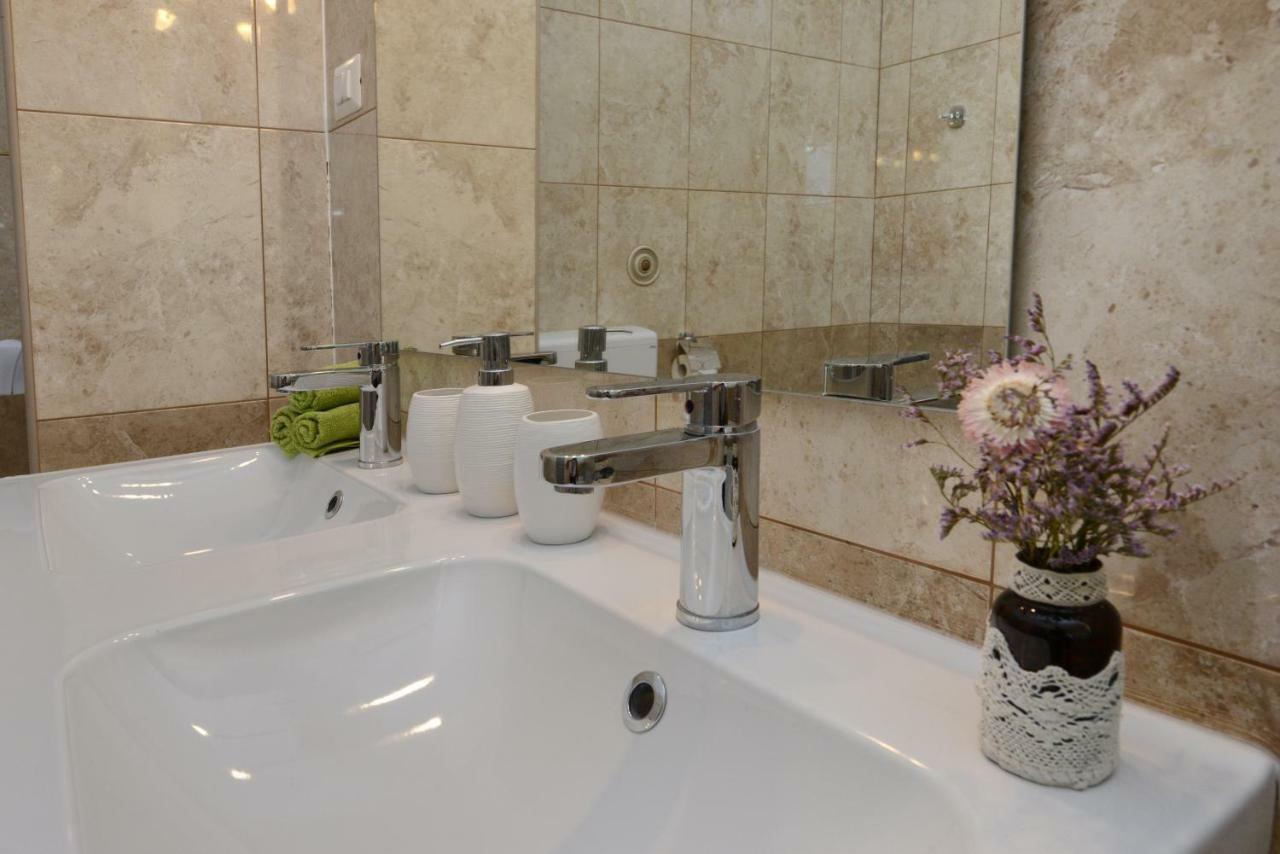 Villa Kontesici 14 Zelena Laguna 外观 照片