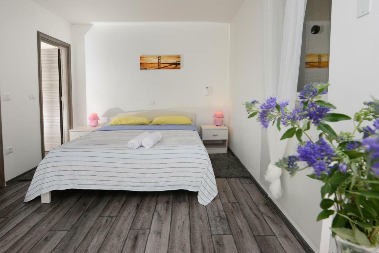 Villa Kontesici 14 Zelena Laguna 外观 照片